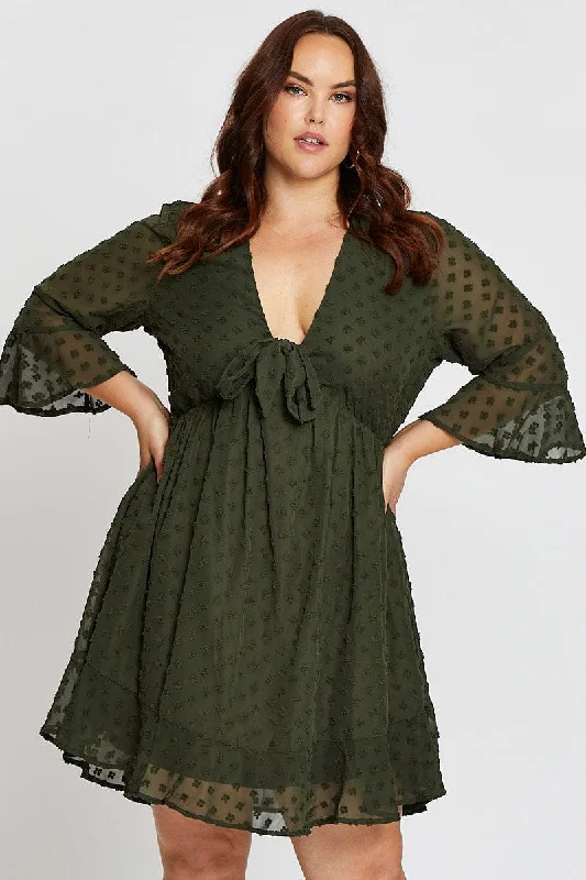 Halter neck maxi dress-Green 3/4 Sleeve Flock Spot Tie Dress