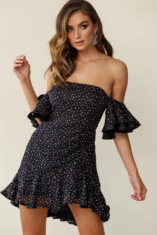 Long sleeve sundress-Lure Off-Shoulder Ruched Dress Speckle Print Black