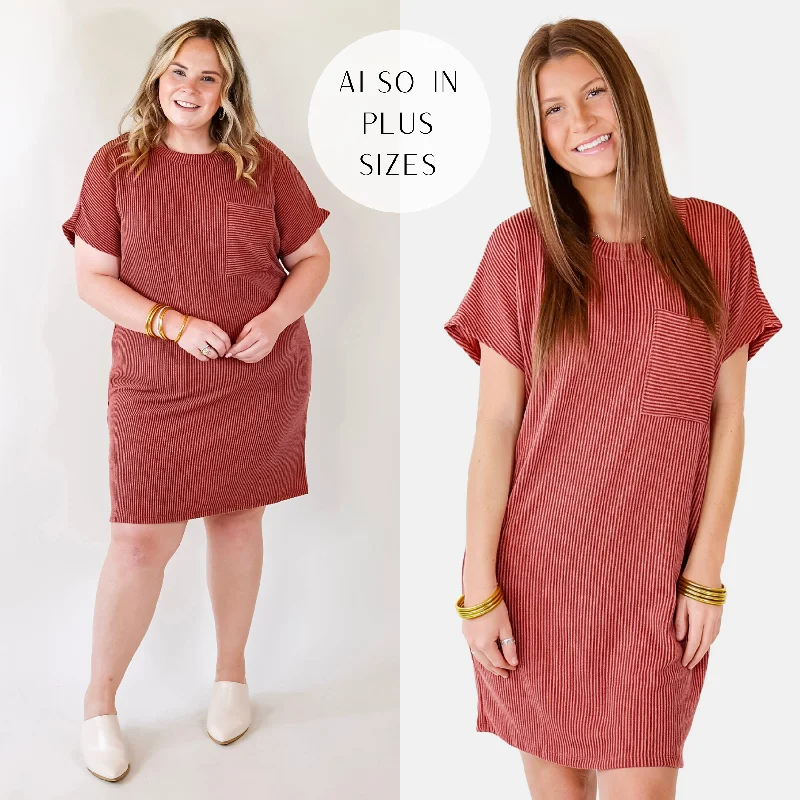 Tiered prom dress-Coffee and Carefree Ribbed Short Sleeve Dress with Front Pocket in Rust Red