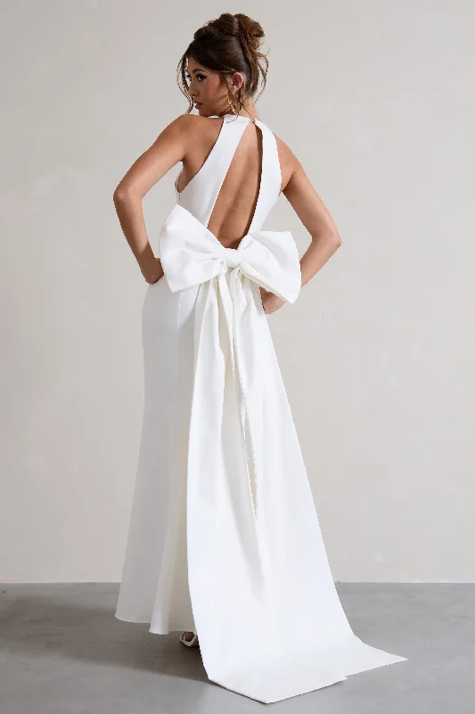 Tiered evening dress-Bestow | White Open-Back Maxi Dress With Oversized White Bow